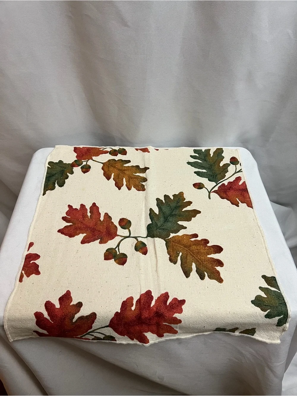 Set of 3 Fall Oak Leaf Acorn Cloth Dinner Napkins Autumn Thanksgiving 16x16
